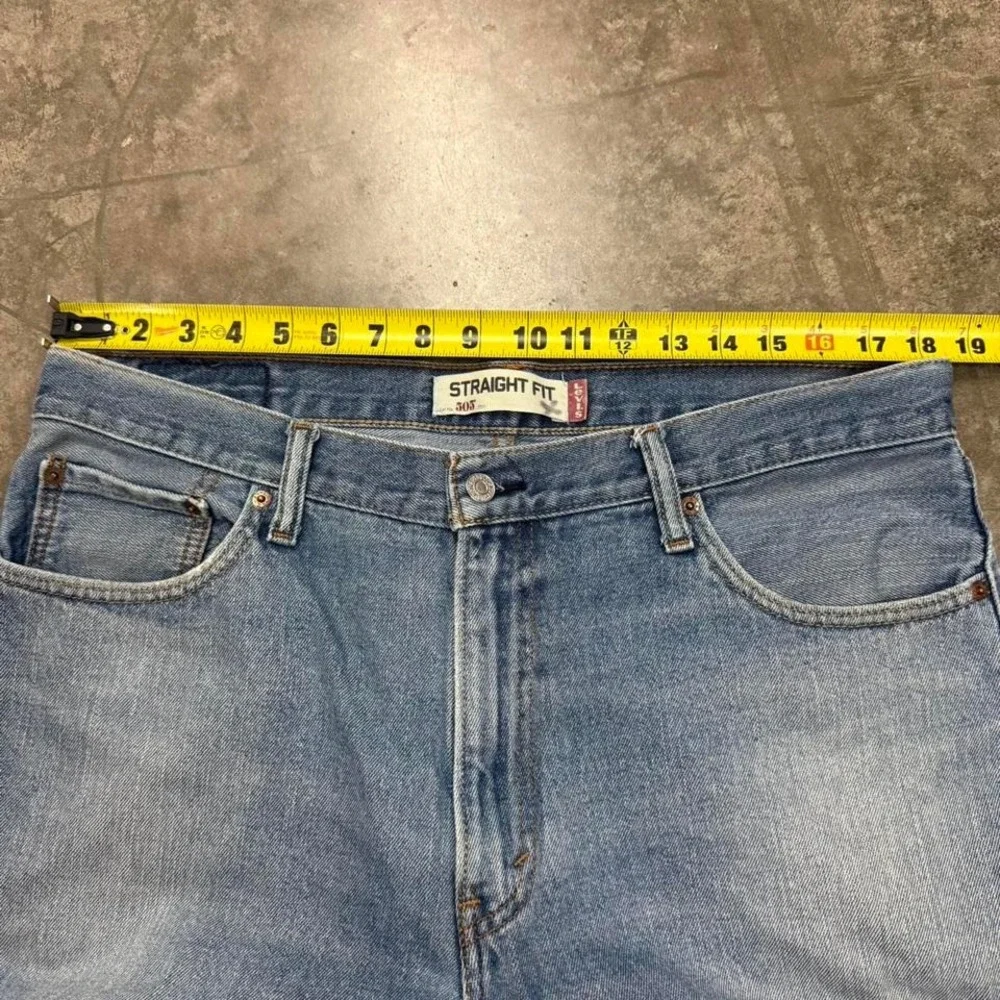 Y2K Levi's 505 Straight Fit Distressed Blue Jeans 36x31